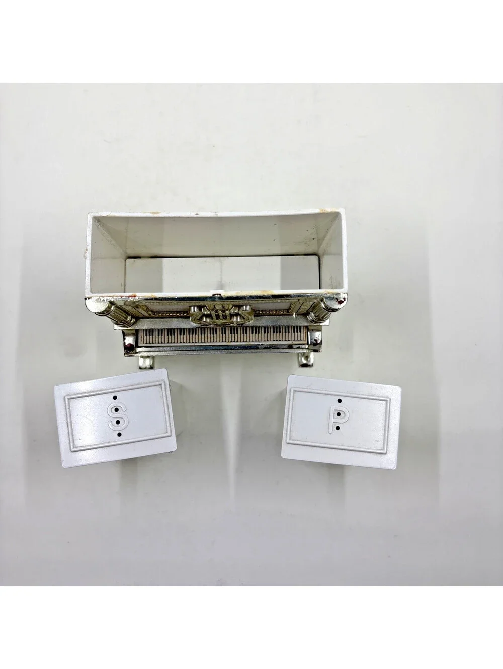 Salt & Pepper Set Upright Piano Pushing Keyboard Pops Up Set Vintage